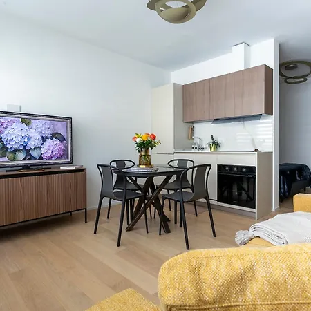 Апартаменты Colosseum Luxury 41 *
